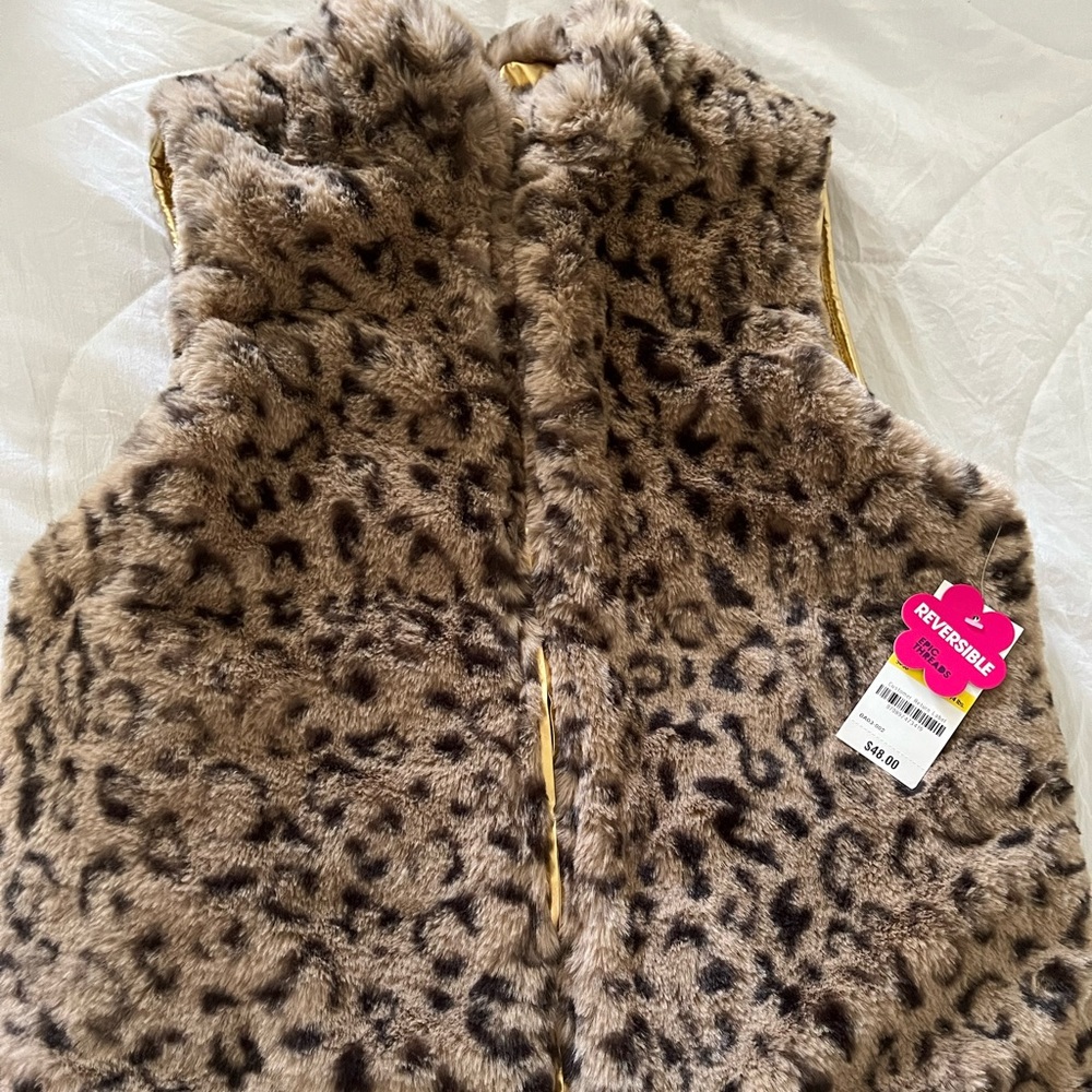 Epic threads girls reversible vest. New with tags